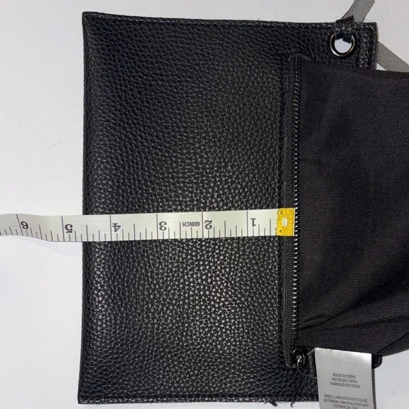 Street Level Black Textured Clutch with Wrist Strap - Picture 6 of 10